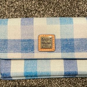 Dooney and Bourke wristlet